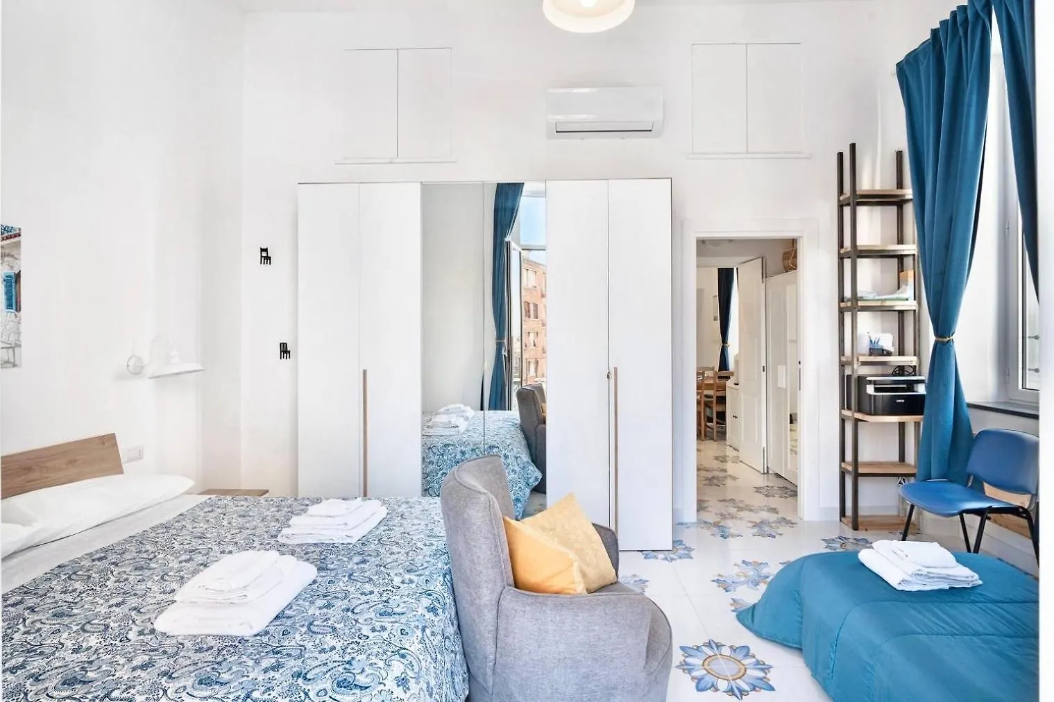 Casa Vacanza Da Enza A Toledo Nápoles