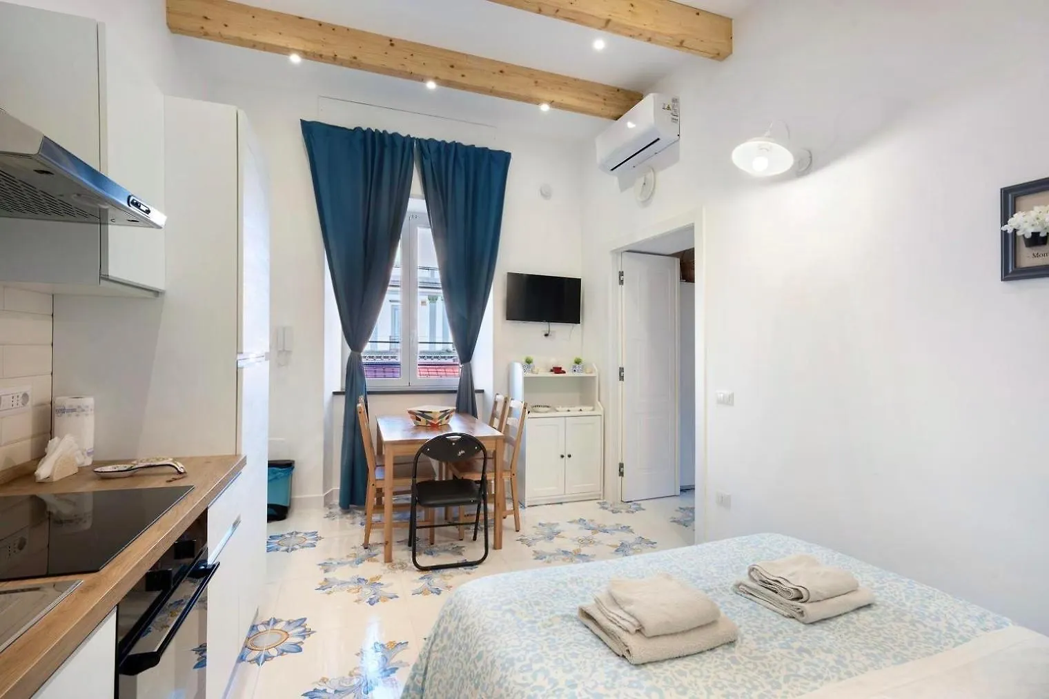 Casa Vacanza Da Enza A Toledo Nápoles 0*,