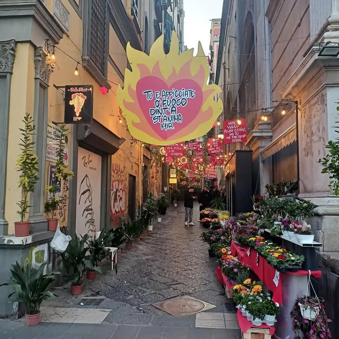 Casa Vacanza Da Enza A Toledo Napoli Feriehus